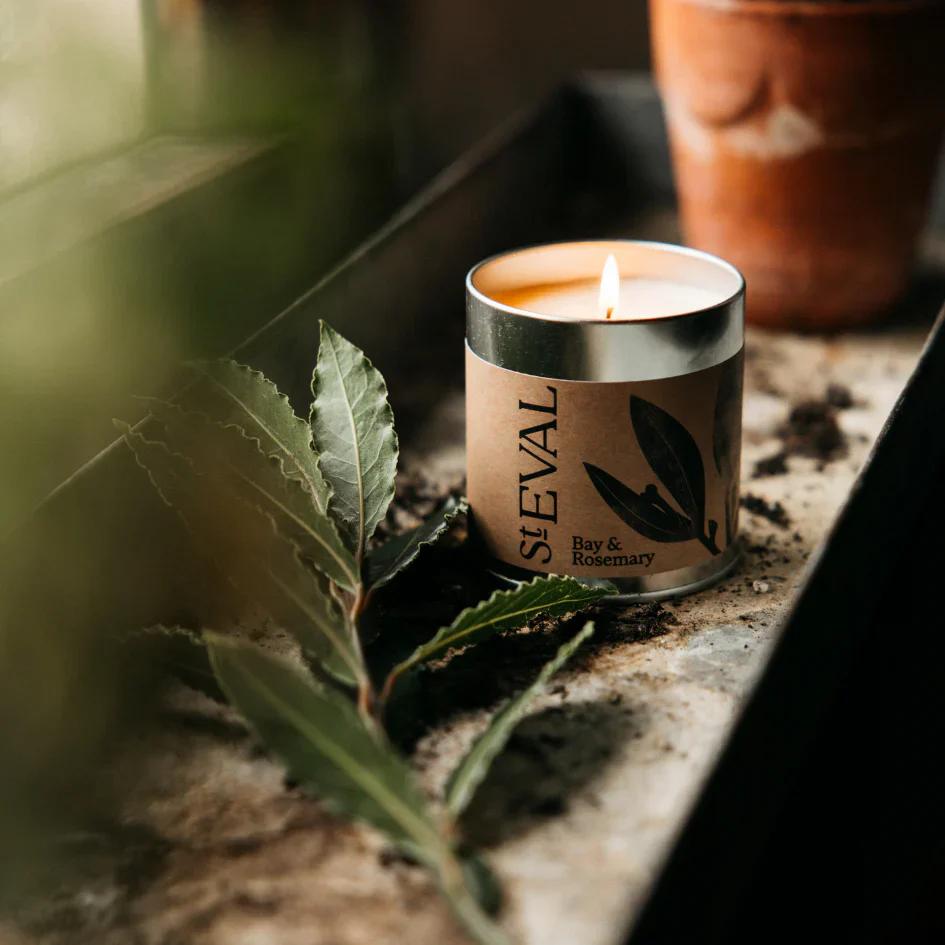 St Eval Bay & Rosemary Tin Candle - Image 4