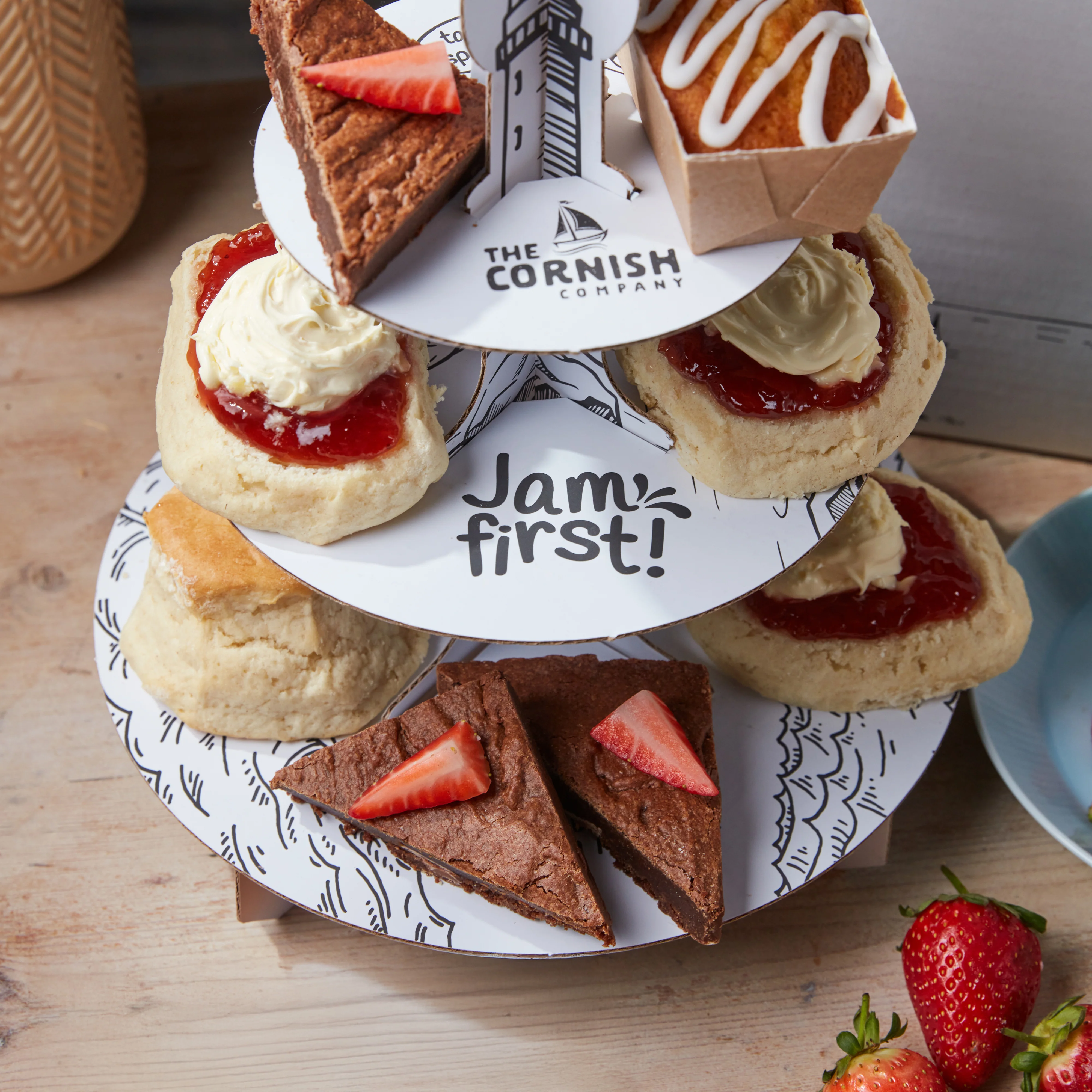 The Afternoon Tea Hamper - Image 3