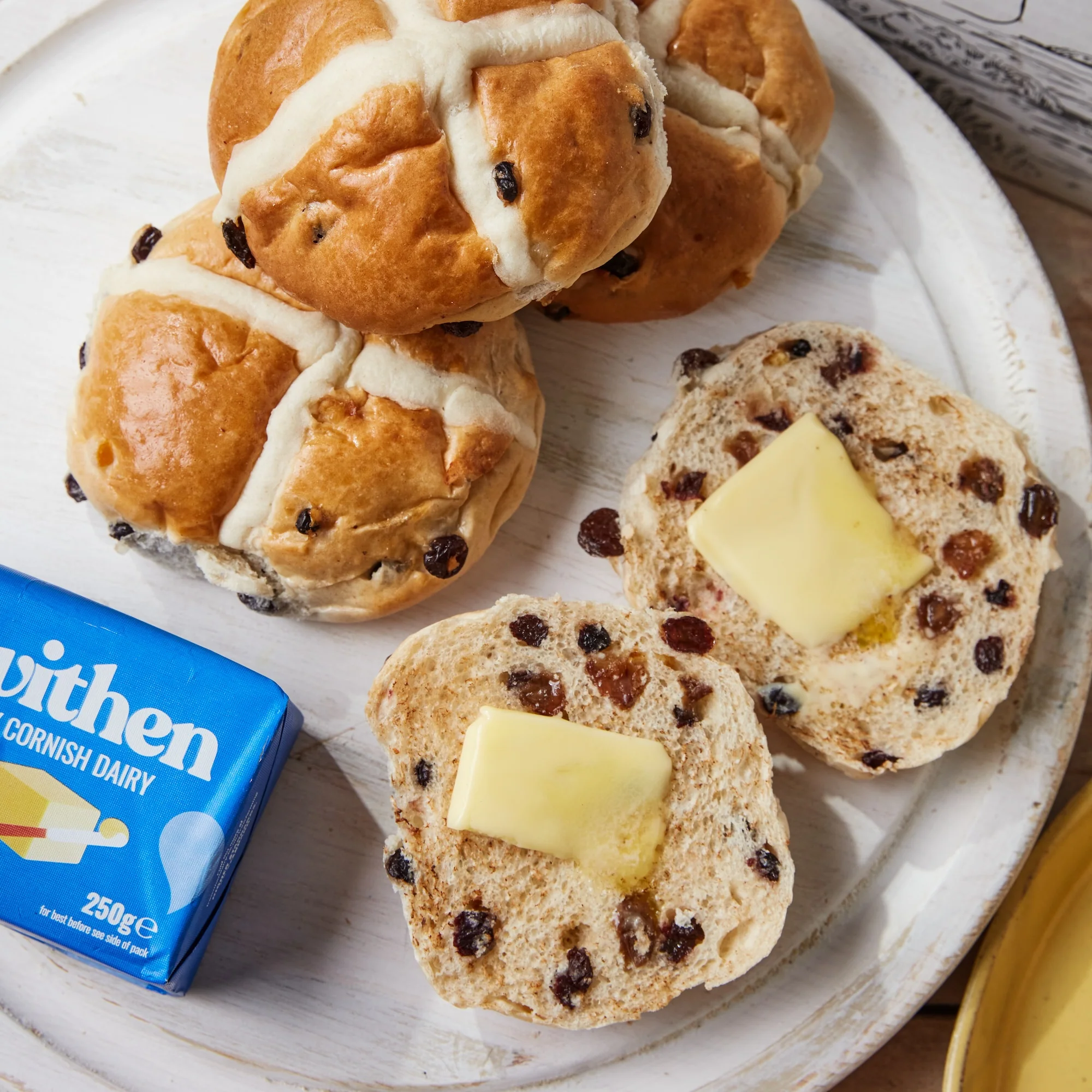 The Easter Cream Tea Hamper - Image 5