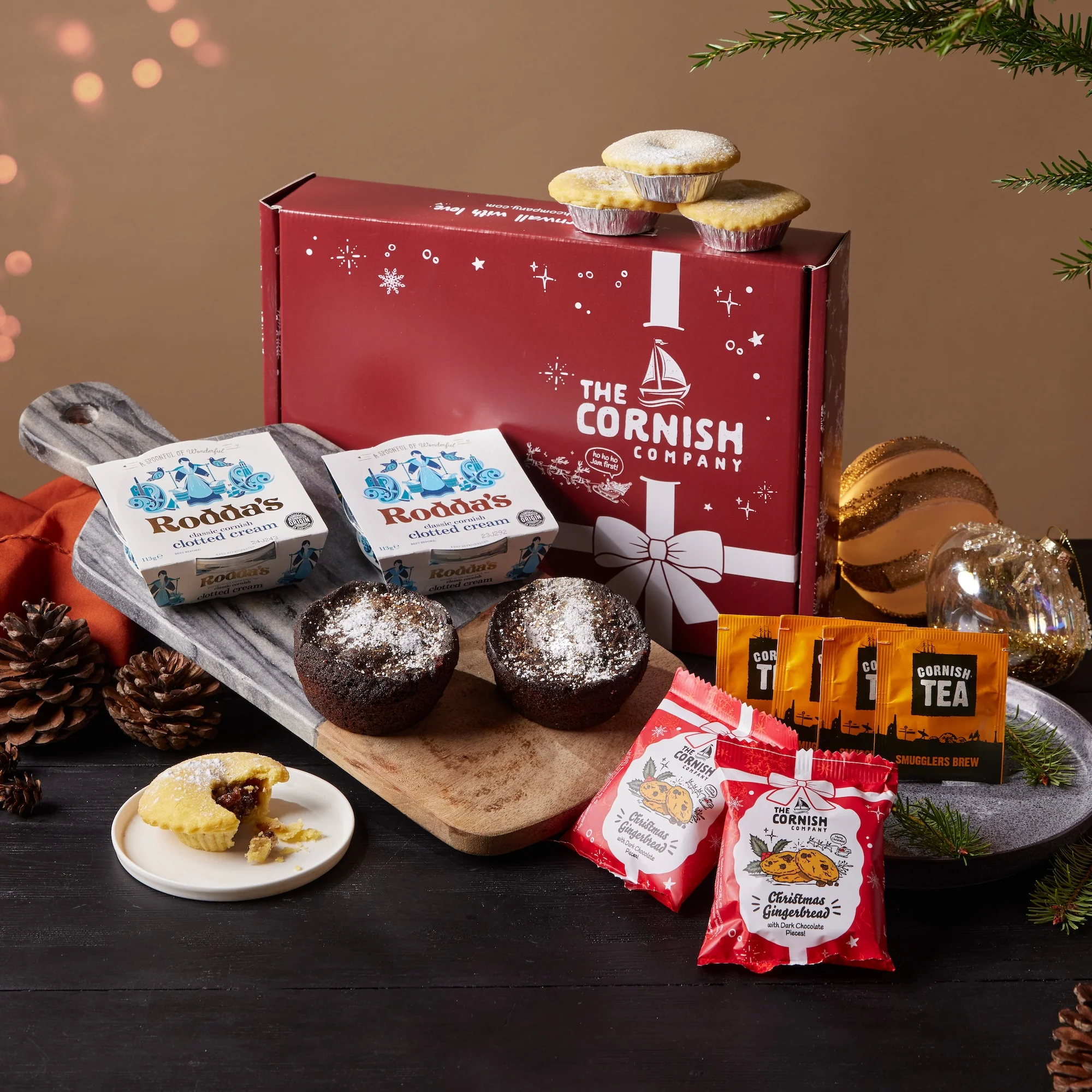 The Mini Christmas Treat Hamper - Image 5