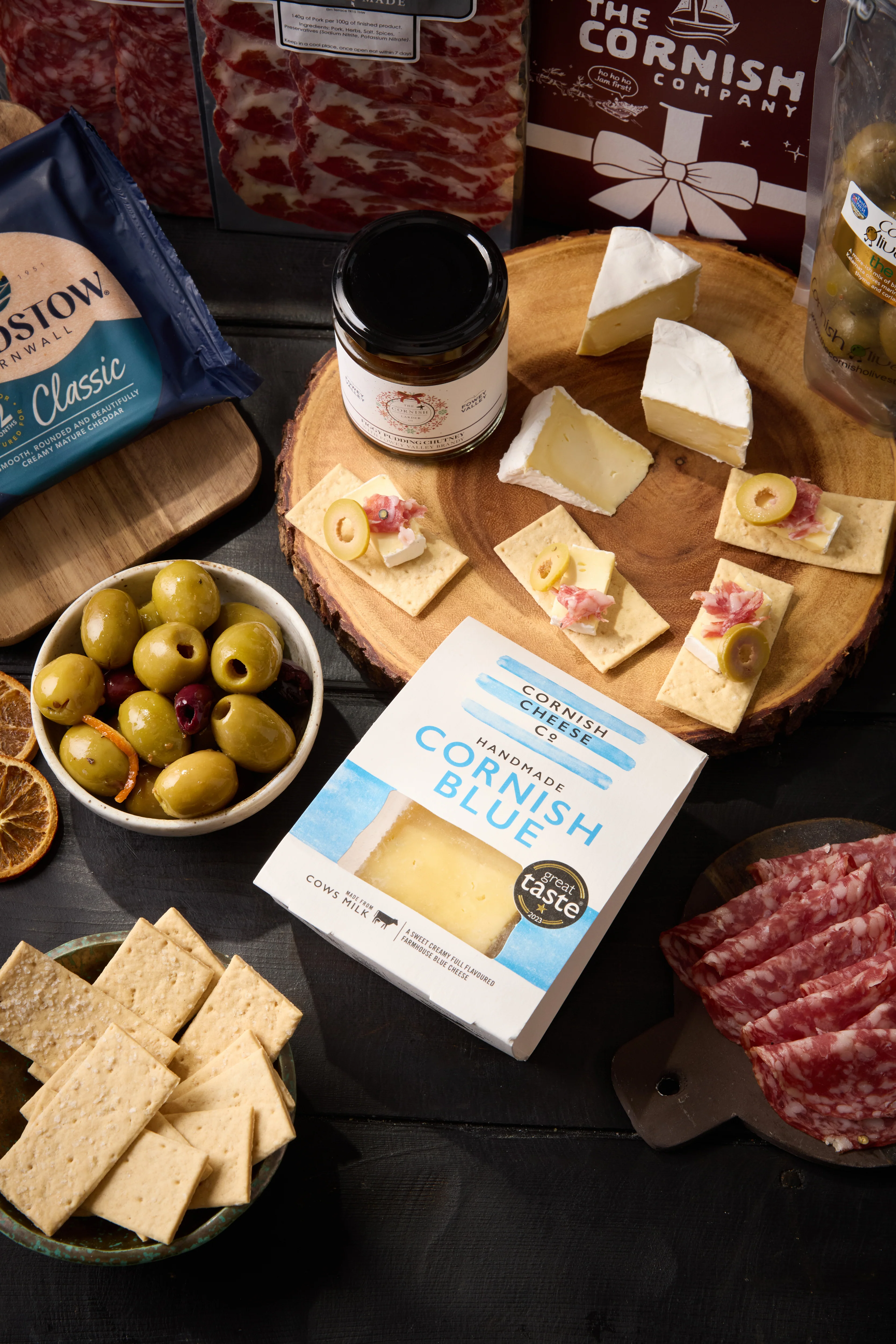 The Nadelik Lowen Hamper - Image 6